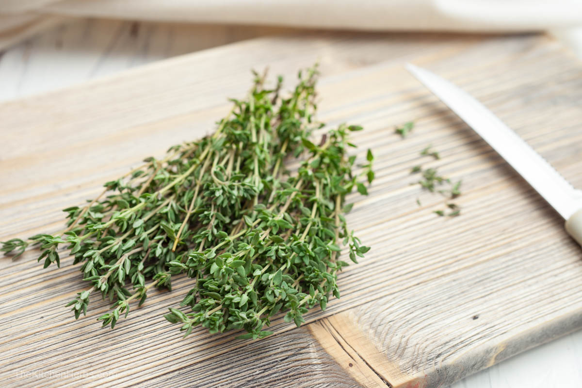 Why Chefs Around the World Love Using Thyme Piece